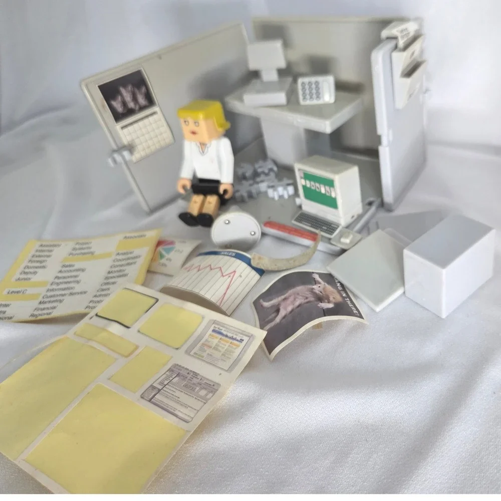 The Cubes Set, Ann Office Worker Action Figure Playset